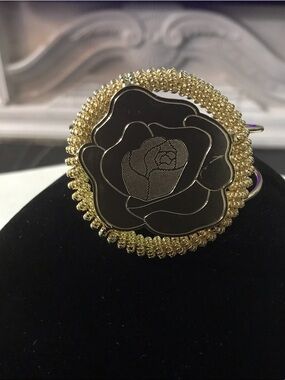 Fashion Jewelry Gold and Black Floral Cuff Bracelet